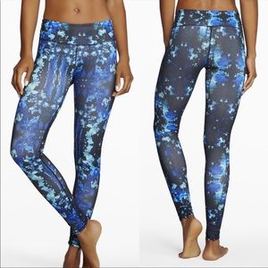 Fabletics Black Blue Lava Salar PowerHold Leggings